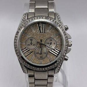 NY&C‎ Watch Women's Quartz Watch Glitter 39mm Dial Silver Band- New Battery